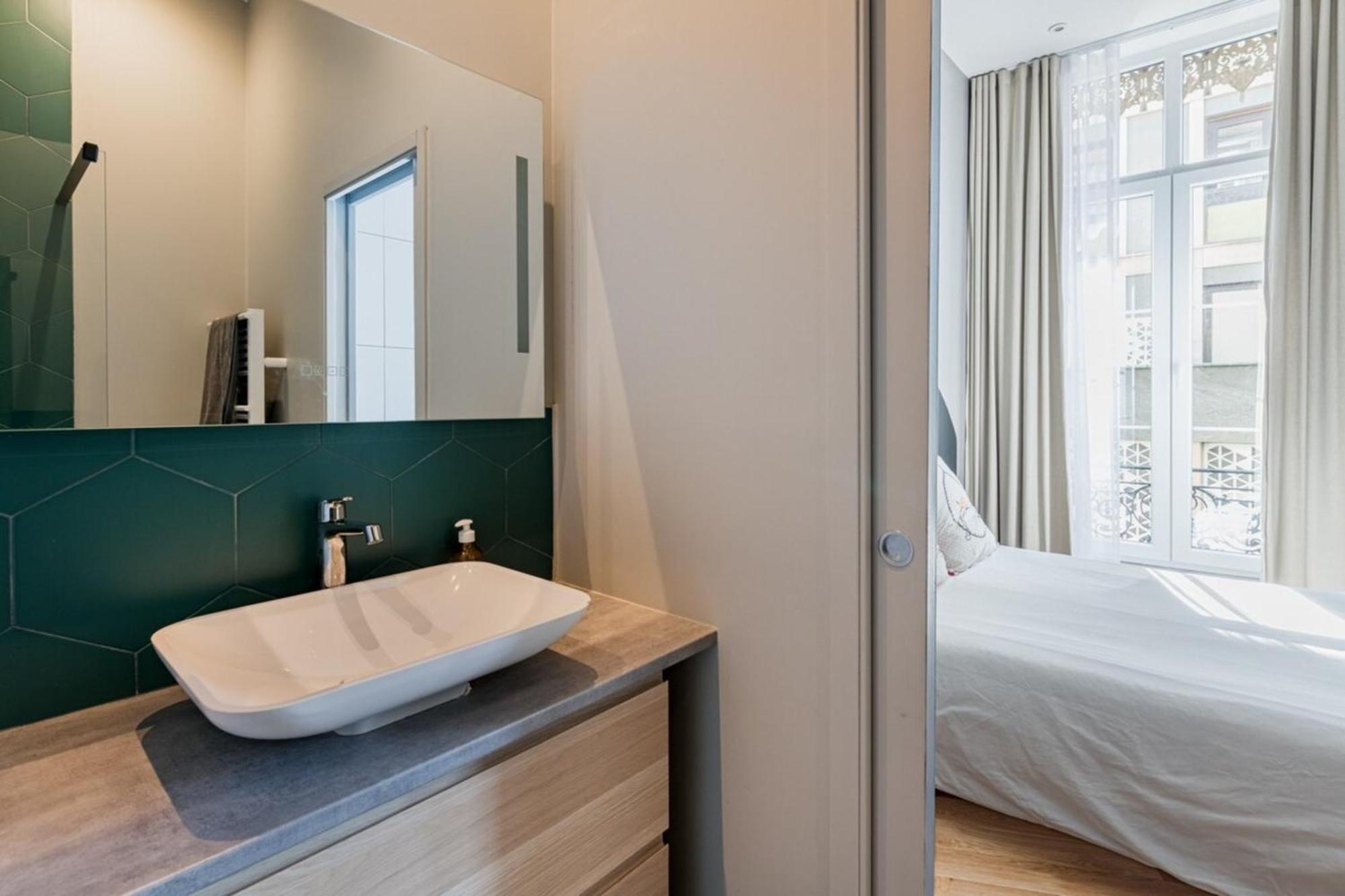 Beige Hospitalite - Apotheose Luxueux- 3 Chambres - Parking Prive Сент-Этьен Экстерьер фото